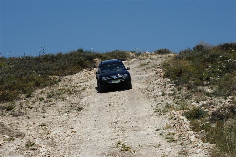 Renault Duster at Ixsir Winery